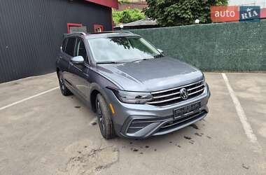 Позашляховик / Кросовер Volkswagen Tiguan 2024 в Києві