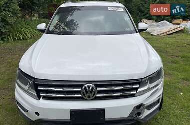 Позашляховик / Кросовер Volkswagen Tiguan 2021 в Львові