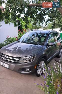 Внедорожник / Кроссовер Volkswagen Tiguan 2015 в Миргороде