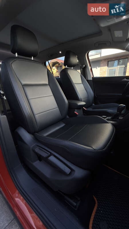 Внедорожник / Кроссовер Volkswagen Tiguan 2019 в Ужгороде