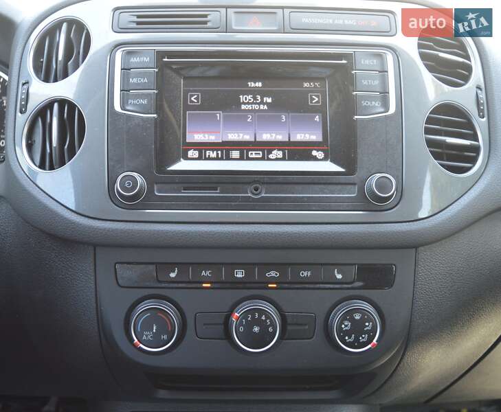 Позашляховик / Кросовер Volkswagen Tiguan 2016 в Одесі