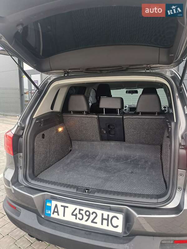 Внедорожник / Кроссовер Volkswagen Tiguan 2015 в Ивано-Франковске