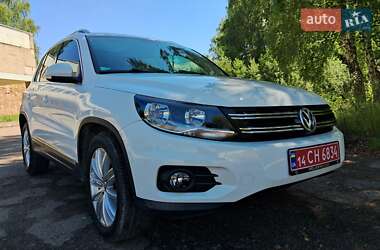 Позашляховик / Кросовер Volkswagen Tiguan 2015 в Львові