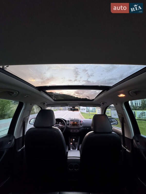 Внедорожник / Кроссовер Volkswagen Tiguan 2017 в Винниках