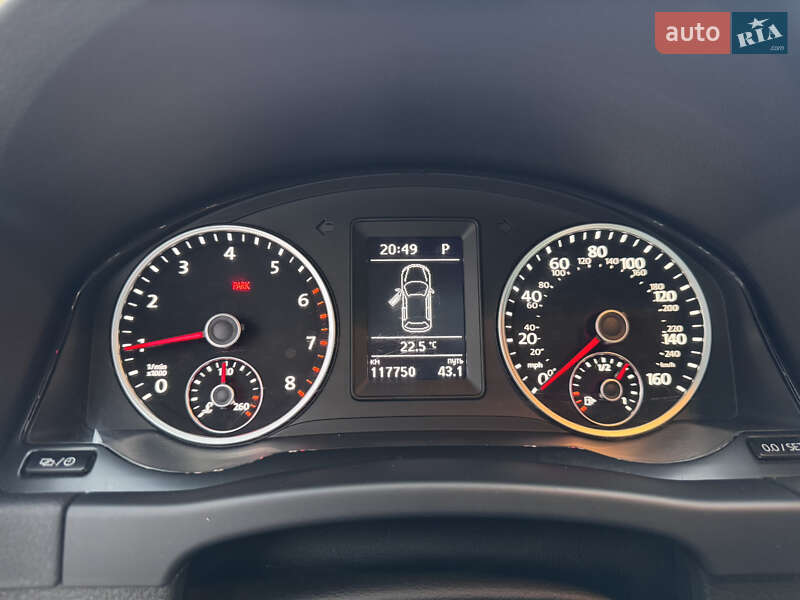 Внедорожник / Кроссовер Volkswagen Tiguan 2017 в Винниках