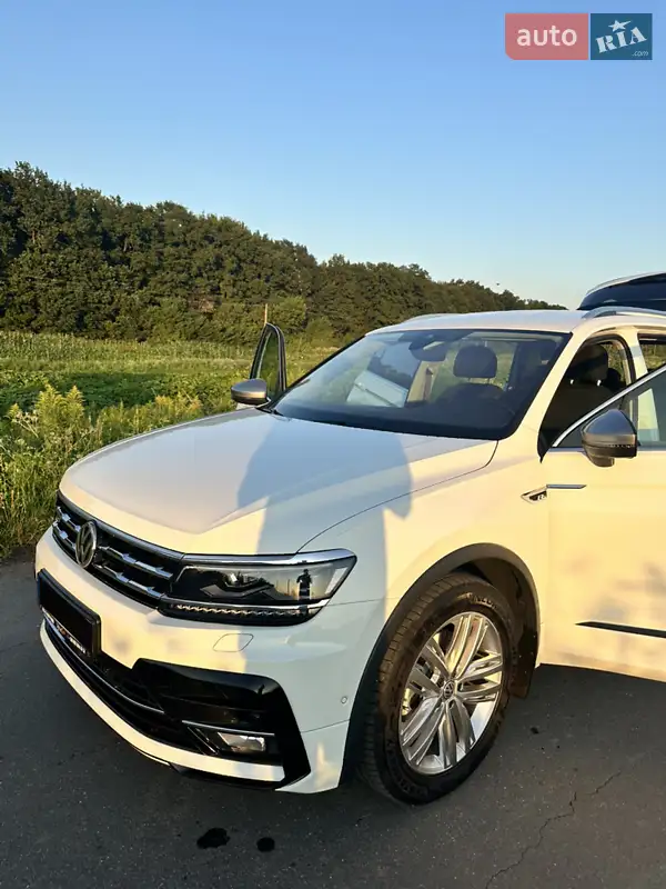 Volkswagen Tiguan 2019 VIN WVGZZZ5NZLM003195 фото оголошення 3 з 81