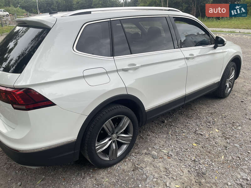 Внедорожник / Кроссовер Volkswagen Tiguan 2019 в Львове фото 6 Внедорожник / Кроссовер Volkswagen Tiguan 2019 в Львове