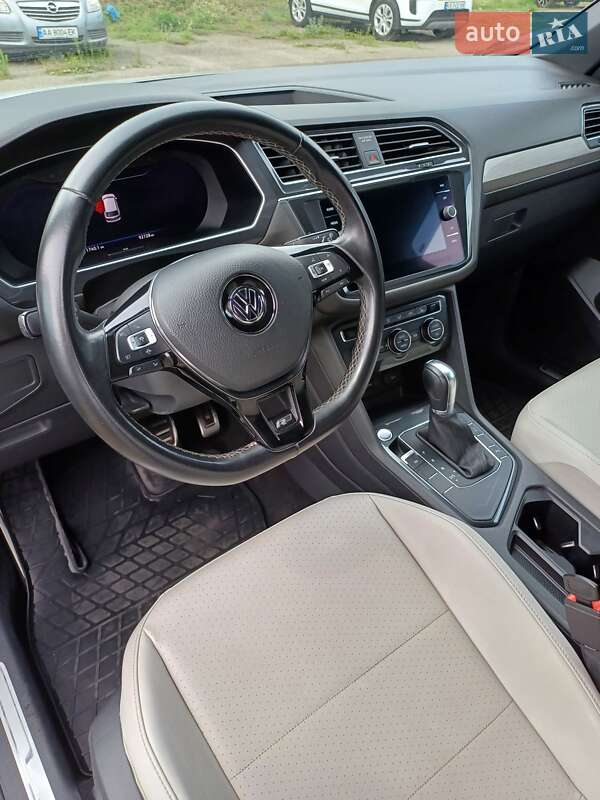 Позашляховик / Кросовер Volkswagen Tiguan 2018 в Києві фото 7 Позашляховик / Кросовер Volkswagen Tiguan 2018 в Києві
