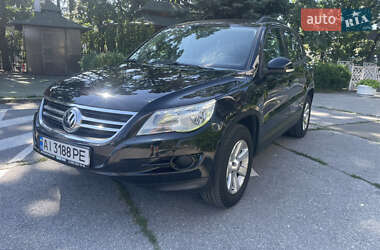 Внедорожник / Кроссовер Volkswagen Tiguan 2009 в Киеве
