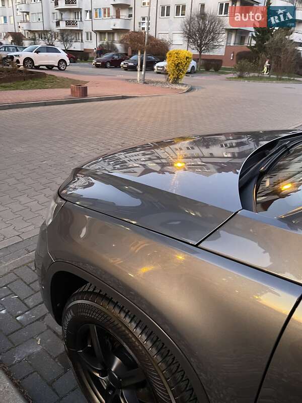 Внедорожник / Кроссовер Volkswagen Tiguan 2013 в Ровно