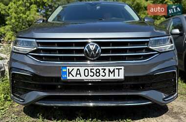 Внедорожник / Кроссовер Volkswagen Tiguan 2022 в Киеве