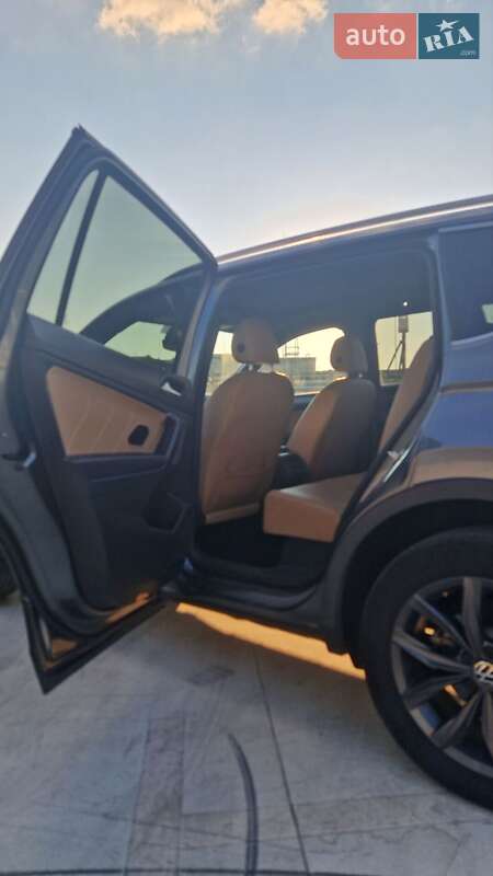 Позашляховик / Кросовер Volkswagen Tiguan 2021 в Києві