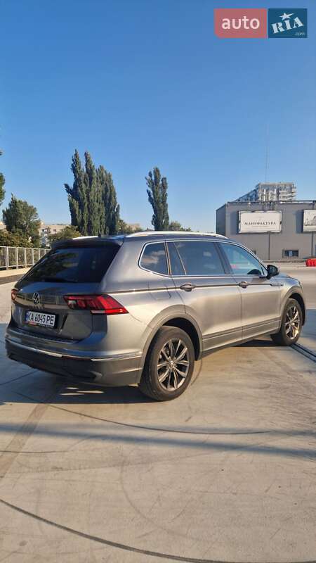 Позашляховик / Кросовер Volkswagen Tiguan 2021 в Києві