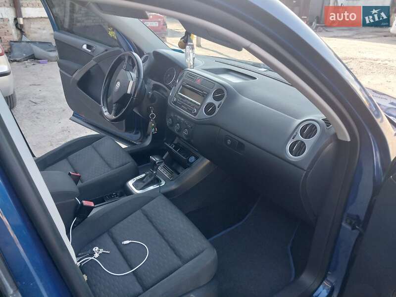 Внедорожник / Кроссовер Volkswagen Tiguan 2008 в Ровно