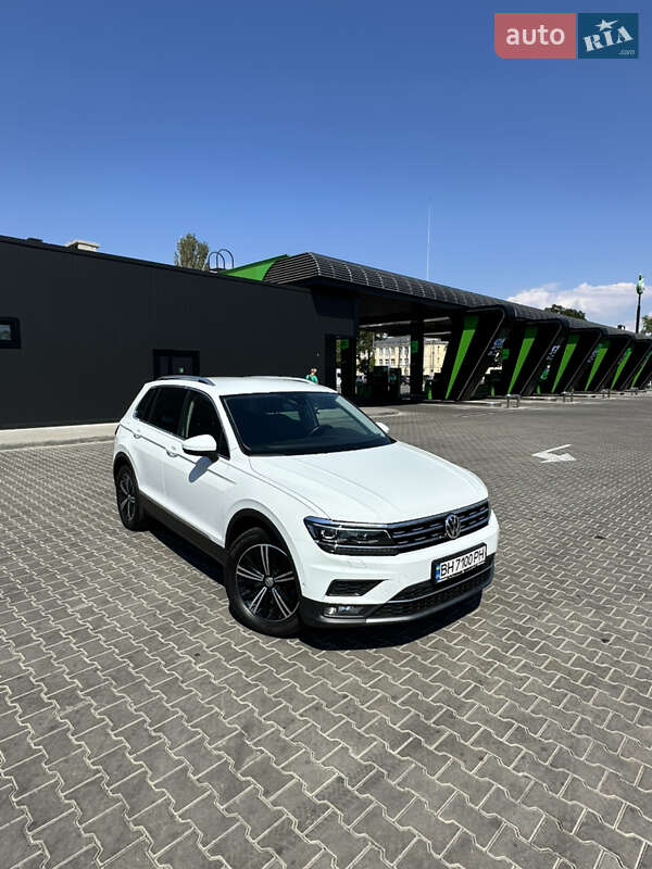Внедорожник / Кроссовер Volkswagen Tiguan 2020 в Одессе
