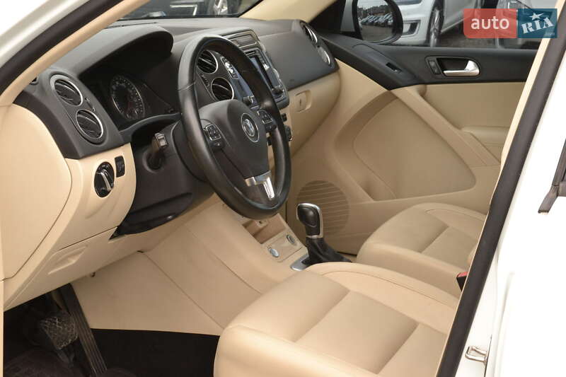 Позашляховик / Кросовер Volkswagen Tiguan 2017 в Луцьку