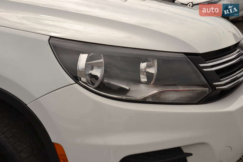 Позашляховик / Кросовер Volkswagen Tiguan 2017 в Луцьку