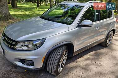Позашляховик / Кросовер Volkswagen Tiguan 2016 в Чернігові