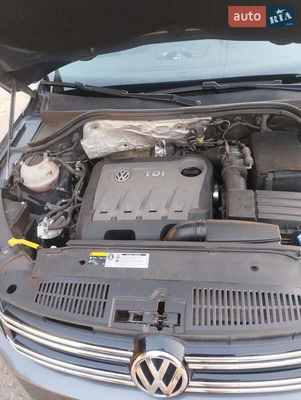 Внедорожник / Кроссовер Volkswagen Tiguan 2015 в Днепре фото 8 Внедорожник / Кроссовер Volkswagen Tiguan 2015 в Днепре