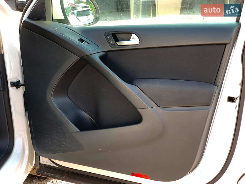 Внедорожник / Кроссовер Volkswagen Tiguan 2012 в Виннице