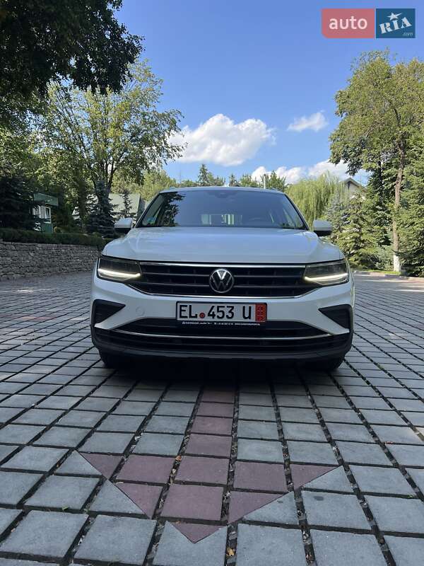 Внедорожник / Кроссовер Volkswagen Tiguan 2021 в Тернополе
