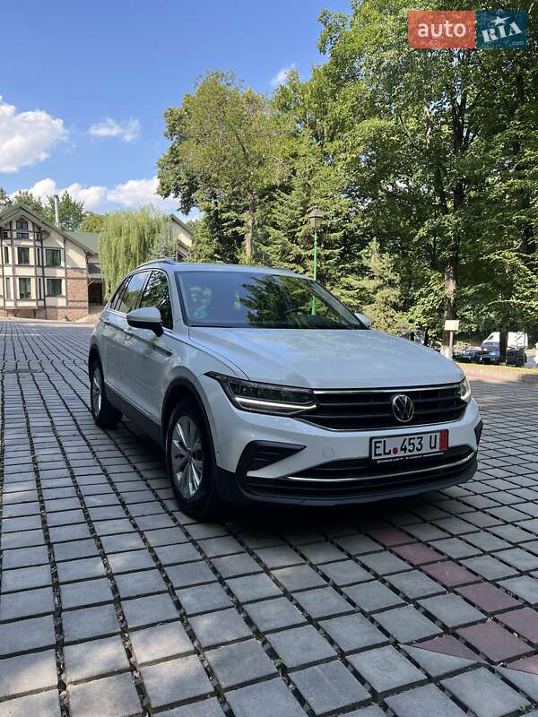 Внедорожник / Кроссовер Volkswagen Tiguan 2021 в Тернополе
