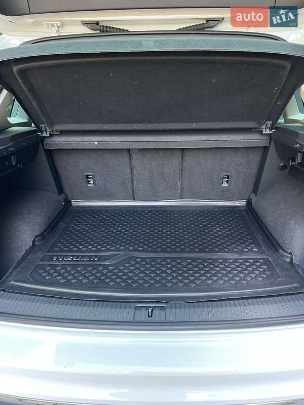 Внедорожник / Кроссовер Volkswagen Tiguan 2021 в Тернополе