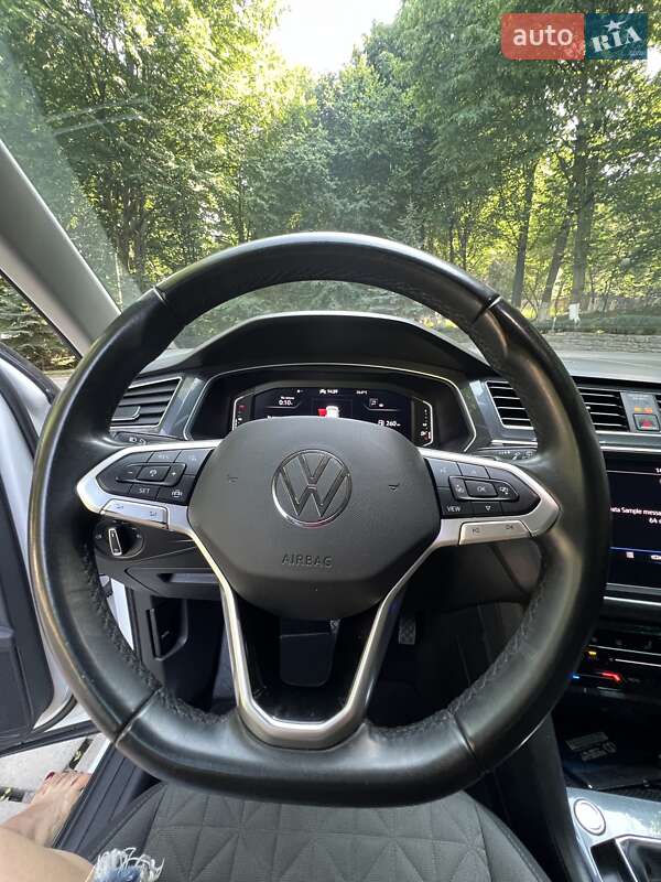 Внедорожник / Кроссовер Volkswagen Tiguan 2021 в Тернополе