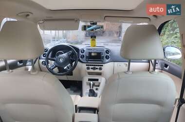 Внедорожник / Кроссовер Volkswagen Tiguan 2017 в Ивано-Франковске