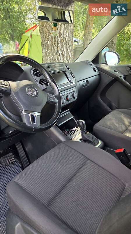 Внедорожник / Кроссовер Volkswagen Tiguan 2015 в Чернигове
