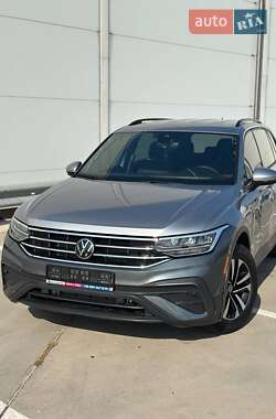 Позашляховик / Кросовер Volkswagen Tiguan 2024 в Києві