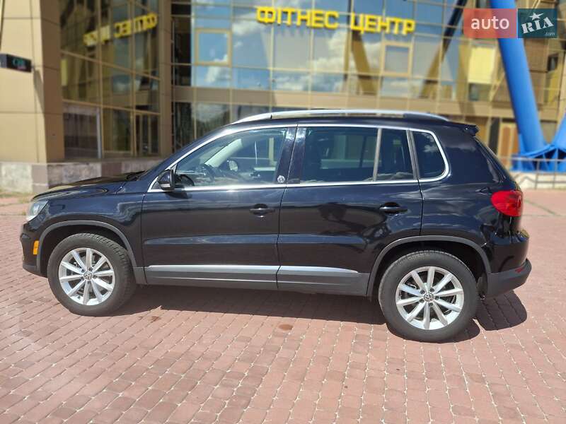 Внедорожник / Кроссовер Volkswagen Tiguan 2017 в Харькове