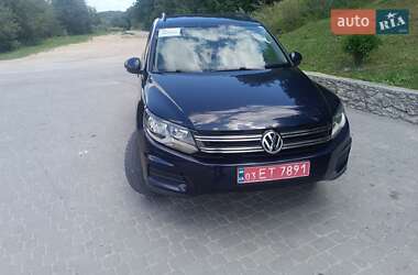 Внедорожник / Кроссовер Volkswagen Tiguan 2016 в Шумске