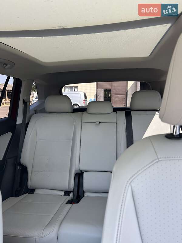 Внедорожник / Кроссовер Volkswagen Tiguan 2019 в Киеве