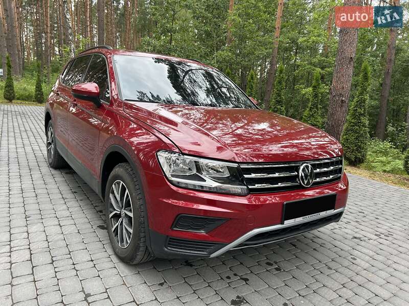 Внедорожник / Кроссовер Volkswagen Tiguan 2019 в Киеве
