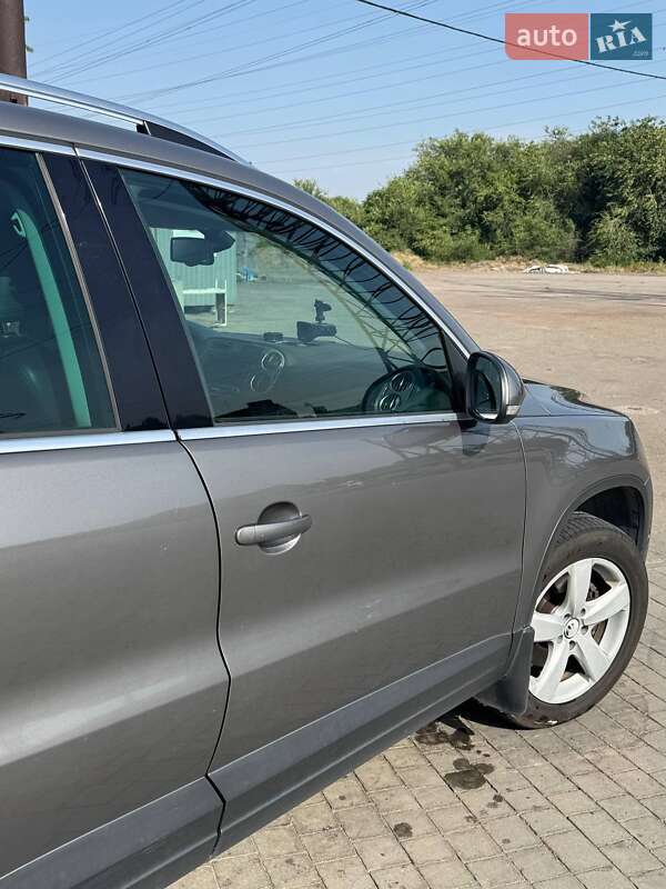 Внедорожник / Кроссовер Volkswagen Tiguan 2011 в Запорожье фото 4 Внедорожник / Кроссовер Volkswagen Tiguan 2011 в Запорожье