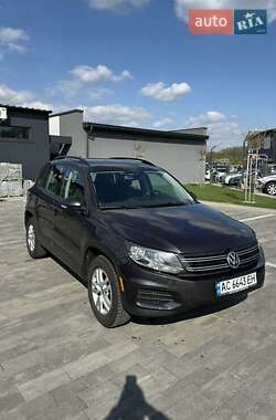 Внедорожник / Кроссовер Volkswagen Tiguan 2016 в Луцке