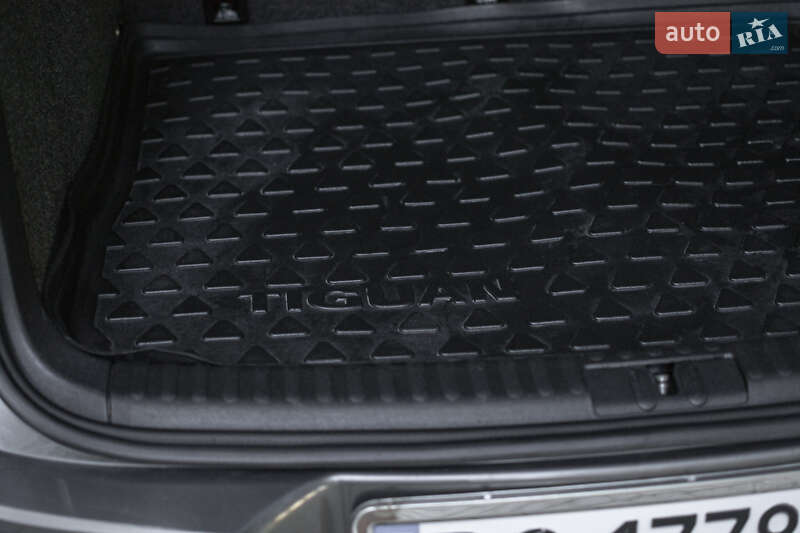 Позашляховик / Кросовер Volkswagen Tiguan 2014 в Львові