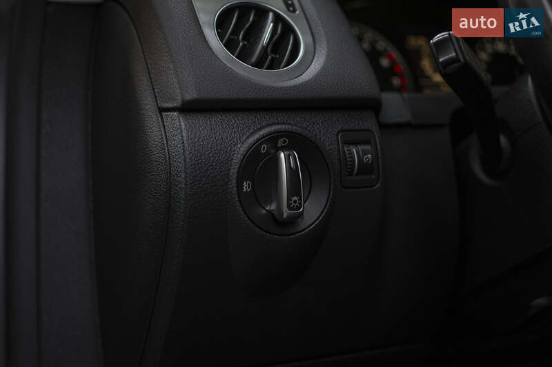 Позашляховик / Кросовер Volkswagen Tiguan 2014 в Львові