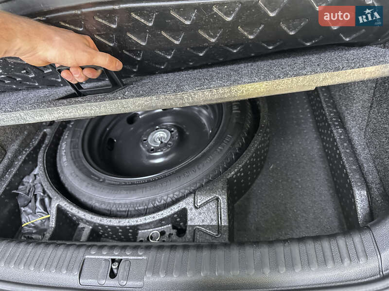 Позашляховик / Кросовер Volkswagen Tiguan 2014 в Львові