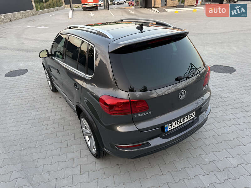 Внедорожник / Кроссовер Volkswagen Tiguan 2015 в Тернополе