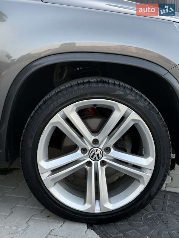 Внедорожник / Кроссовер Volkswagen Tiguan 2015 в Тернополе