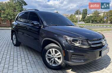 Позашляховик / Кросовер Volkswagen Tiguan 2017 в Харкові