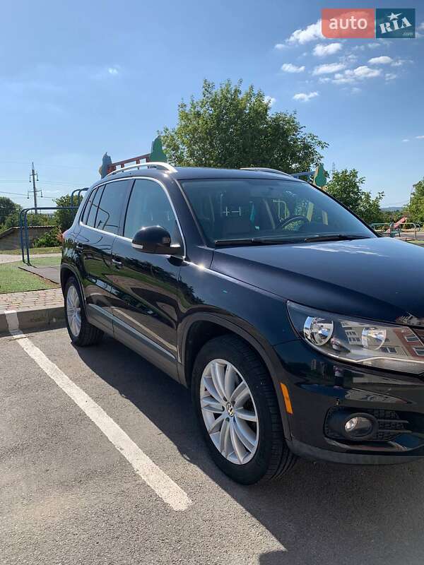 Внедорожник / Кроссовер Volkswagen Tiguan 2011 в Тернополе