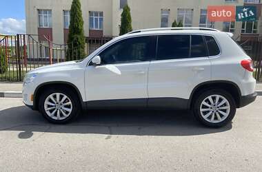 Позашляховик / Кросовер Volkswagen Tiguan 2010 в Харкові