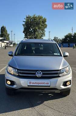 Внедорожник / Кроссовер Volkswagen Tiguan 2013 в Белогородке