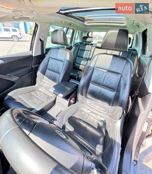 Внедорожник / Кроссовер Volkswagen Tiguan 2008 в Киеве