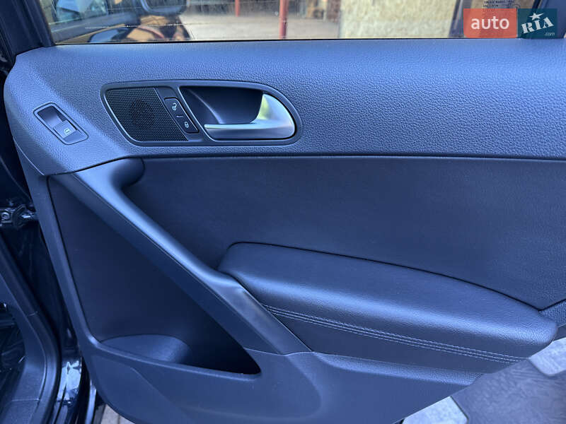 Внедорожник / Кроссовер Volkswagen Tiguan 2017 в Полтаве