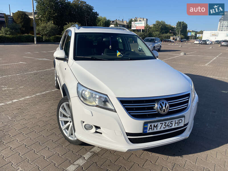 Внедорожник / Кроссовер Volkswagen Tiguan 2009 в Житомире