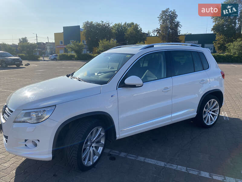 Внедорожник / Кроссовер Volkswagen Tiguan 2009 в Житомире